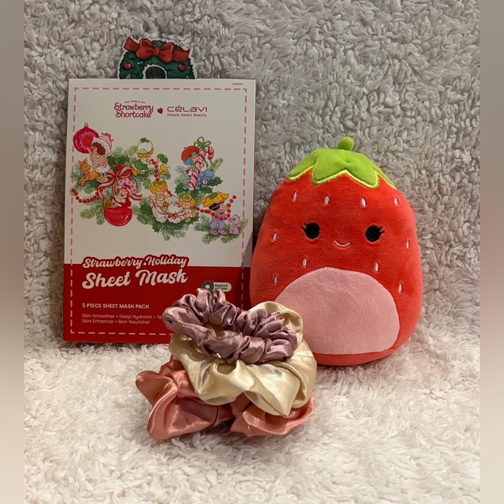Strawberry Shortcake x Célavi Bundle